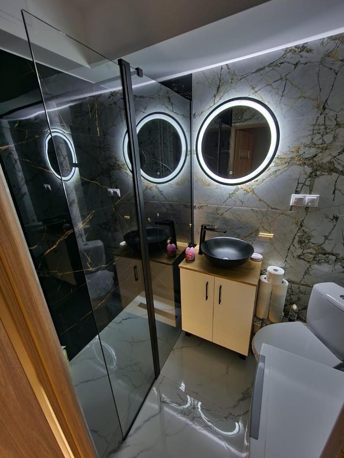 Luxury Aparments Klimatyzacja Z Prywatnym Parkingiem Appartement Radom Buitenkant foto